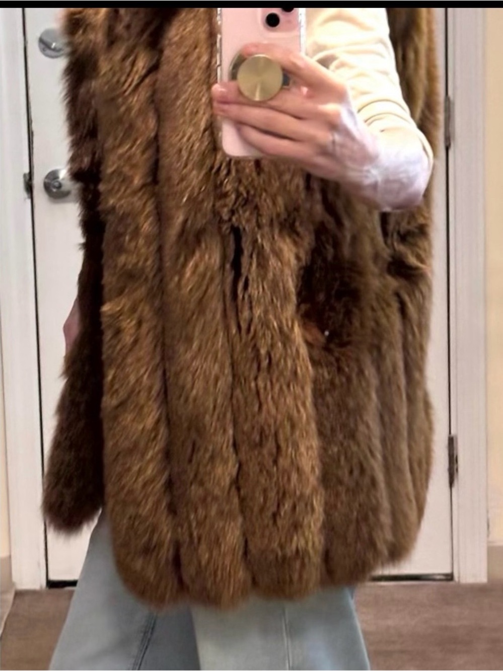 Genuine lux  red  fox Vest with Plush Collar. - Picture 7 of 8